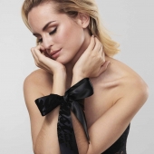 Черные ленты для связывания SILKY SENSUAL HANDCUFFS - Bijoux Indiscrets - купить с доставкой в Подольске