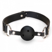 Черный кляп с отверстиями для дыхания - Lux Fetish - купить с доставкой в Подольске