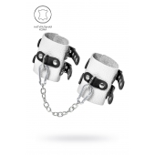Бело-черные наручники с двумя ремешками и люверсами - Pecado - купить с доставкой в Подольске