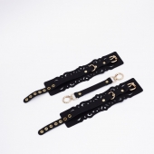 Черный кожаные оковы с узорами и золотистой фурнитурой - Crazy Handmade - купить с доставкой в Подольске