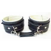 Оковы на руки со светлым подкладом - БДСМ Арсенал - купить с доставкой в Подольске