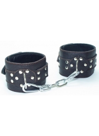Кожаные наручники на металлической цепочке - БДСМ Арсенал - купить с доставкой в Подольске