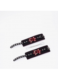 Черные кожаные наручники с красным декором и строчкой - Crazy Handmade - купить с доставкой в Подольске