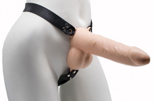 Пустотелый реалистичный фаллопротез на ремешках с заклепками - 18,5 см. - LOVETOY (А-Полимер) - купить с доставкой в Подольске