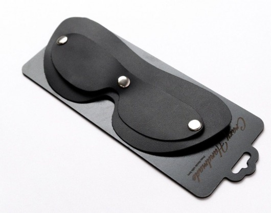 Черная кожаная маска на глаза со съемной шторкой - Crazy Handmade - купить с доставкой в Подольске