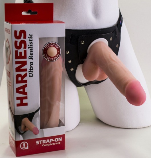 Страпон в подарочной упаковке: трусики с плугом и фаллоимитатор-насадка - 16 см. - LOVETOY (А-Полимер) - купить с доставкой в Подольске